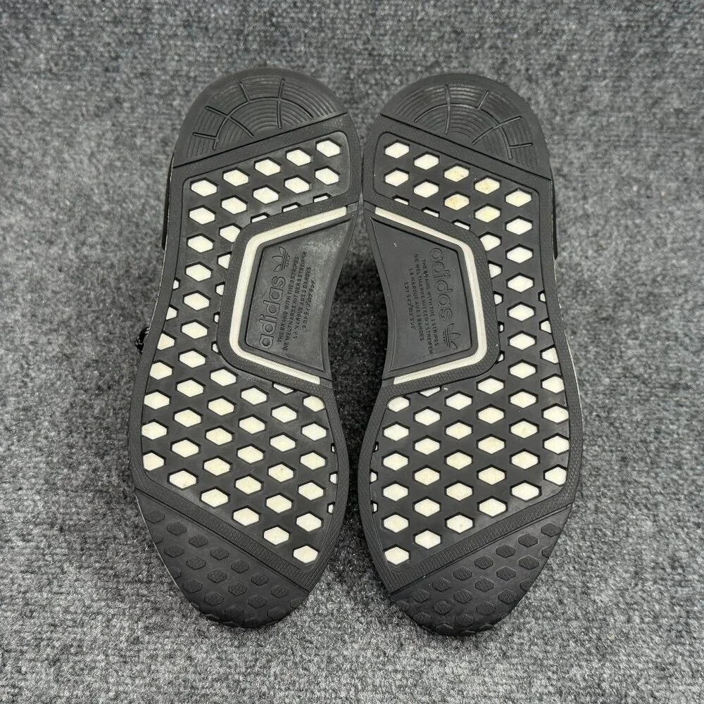 Adidas NMD R1 V2 Running Shoes Boys Size 6 Black Retro Athletic Training Sneaker